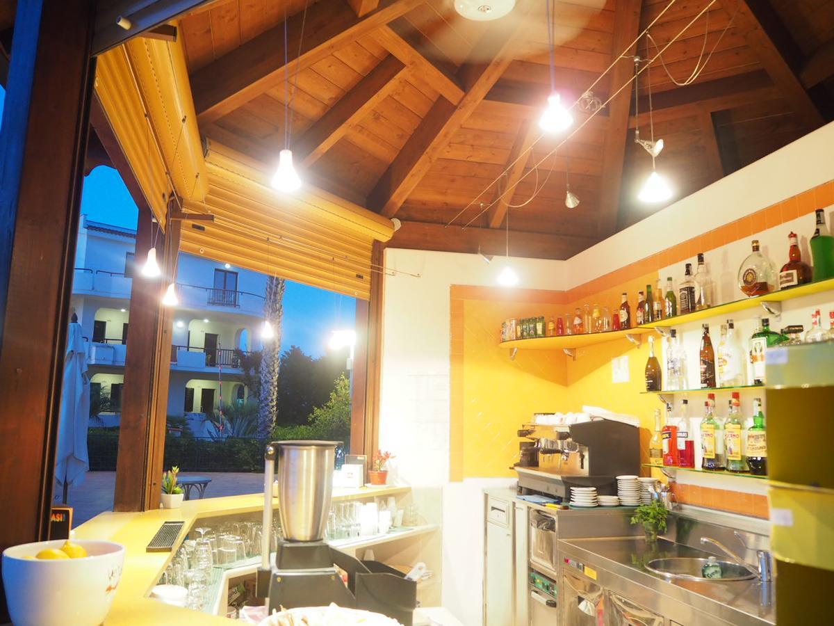 Oasiclub Hotel - Appartamenti Весте Екстериор снимка