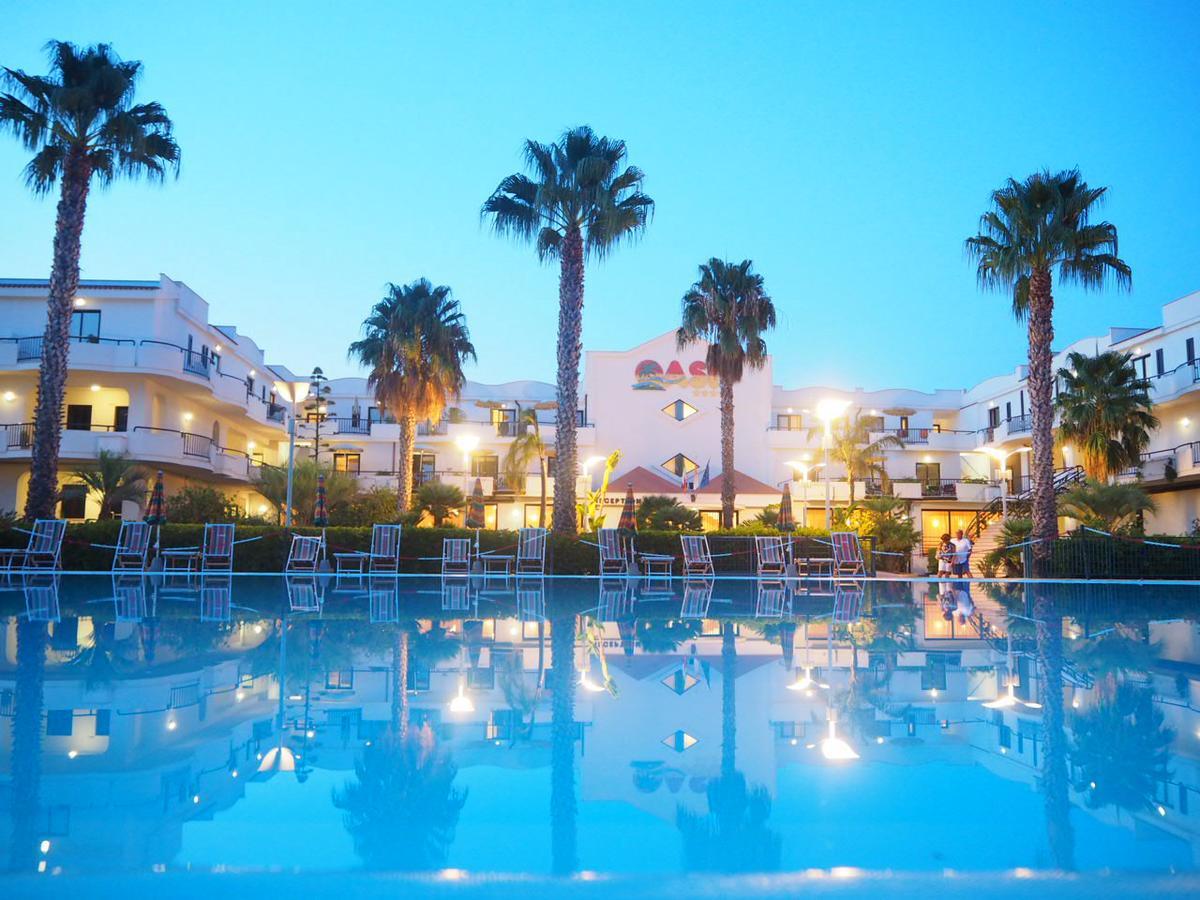 Oasiclub Hotel - Appartamenti Весте Екстериор снимка