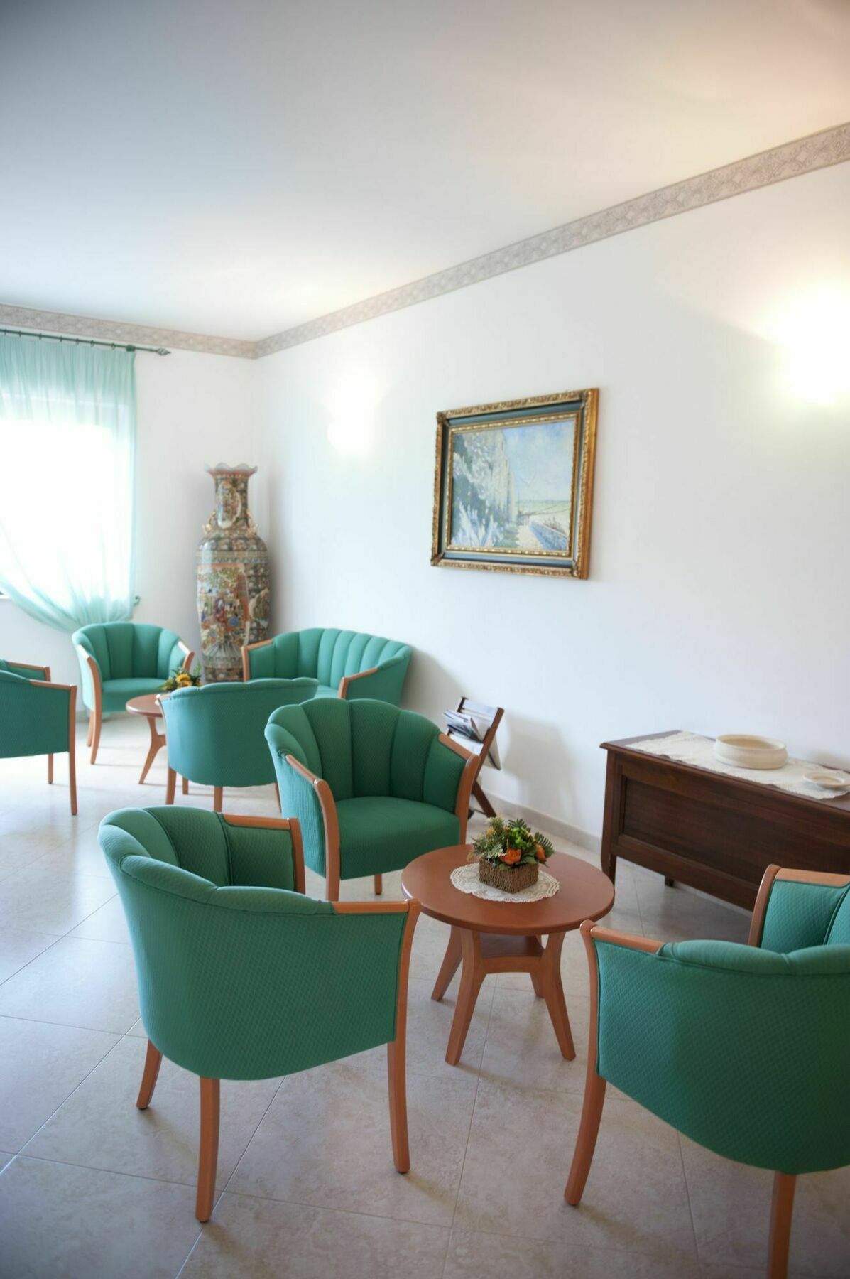 Oasiclub Hotel - Appartamenti Весте Екстериор снимка
