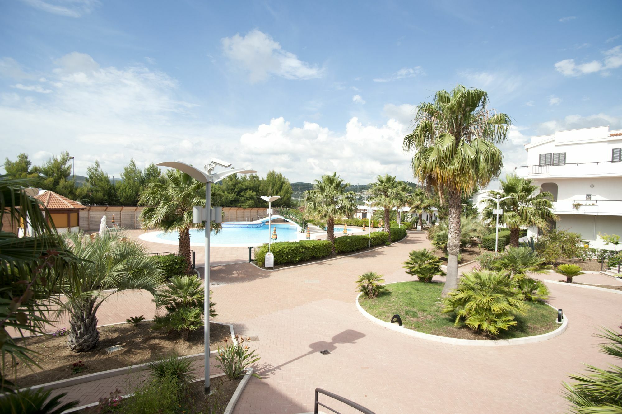 Oasiclub Hotel - Appartamenti Весте Екстериор снимка